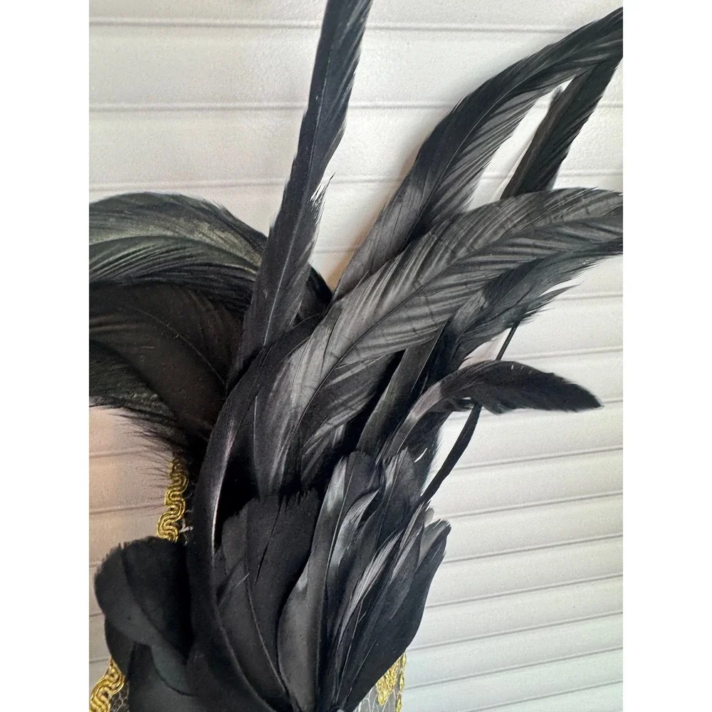 Black Gold Mardi Gras Masquerade Mask Feather Venetian‎ Style Costume Mask